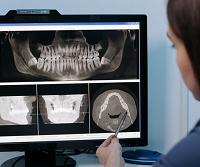 Laptop dla stomatologa lub kliniki medycznej